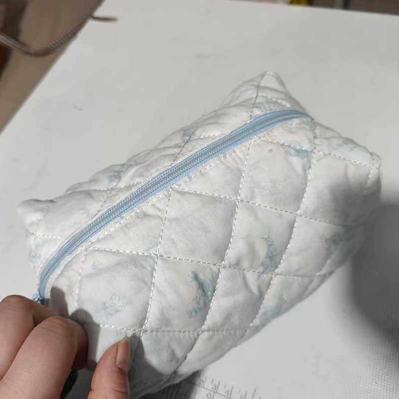 Ordinary embroidered floral bag